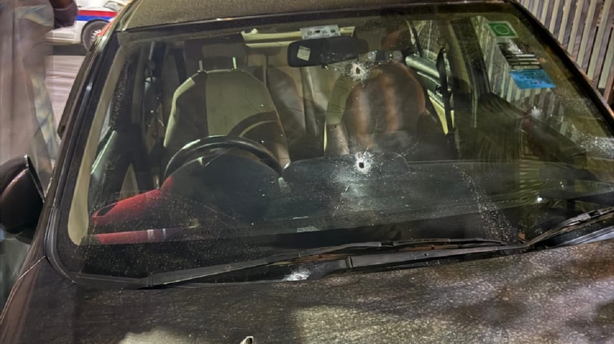 mohali shooting 35 rounds fired cars damaged in phase7