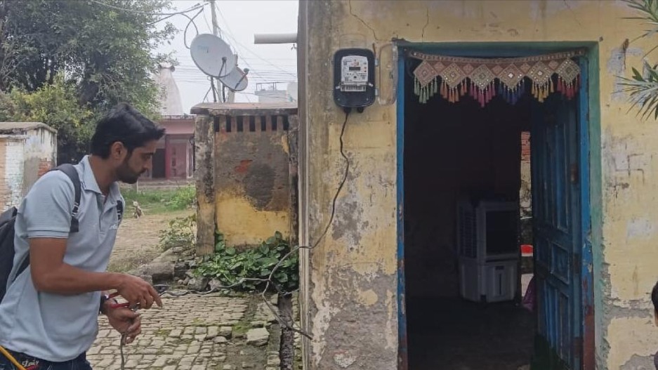 smart meter installation for electricity employees government housing