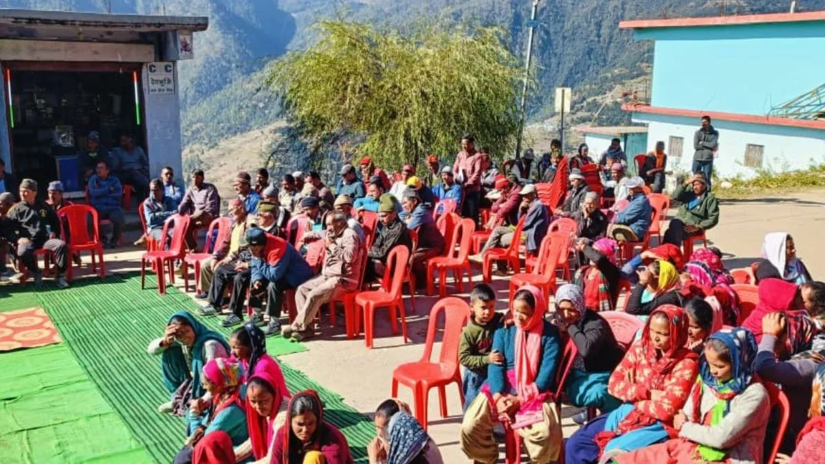 चमोली के सवाड़ में ग्रामीणों ने शराब पर प्रतिबंध लगाने का लिया निर्णय, उल्लंघन पर लगेगा 10 हजार का जुर्माना
