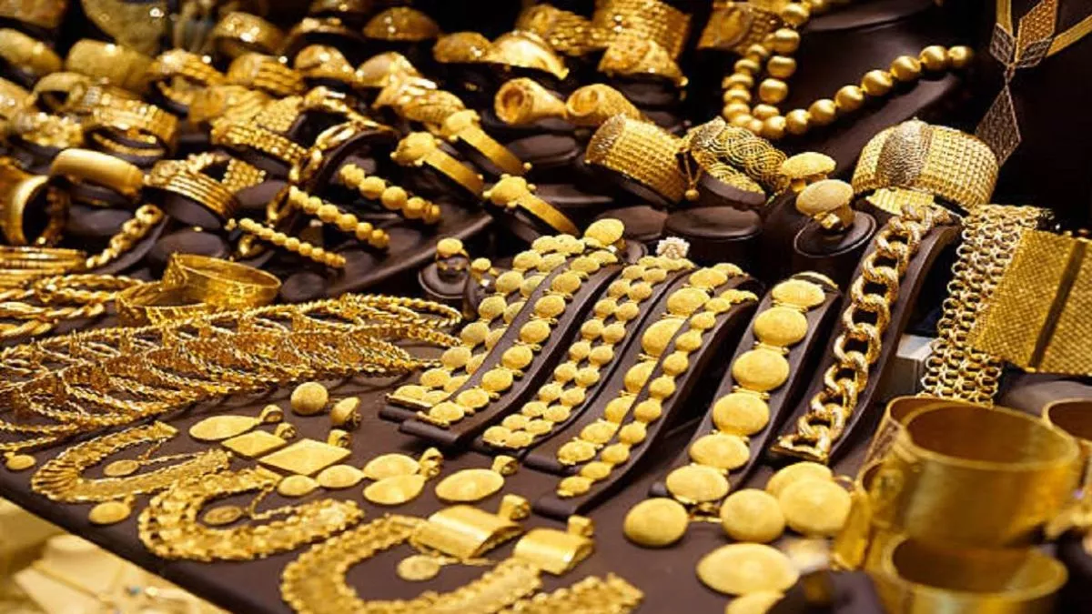 hazaribagh crime jewelry store raid owner detained