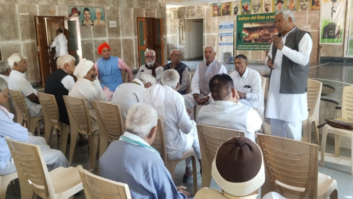 retired employees meeting in mahendragarh protest warning over government neglect