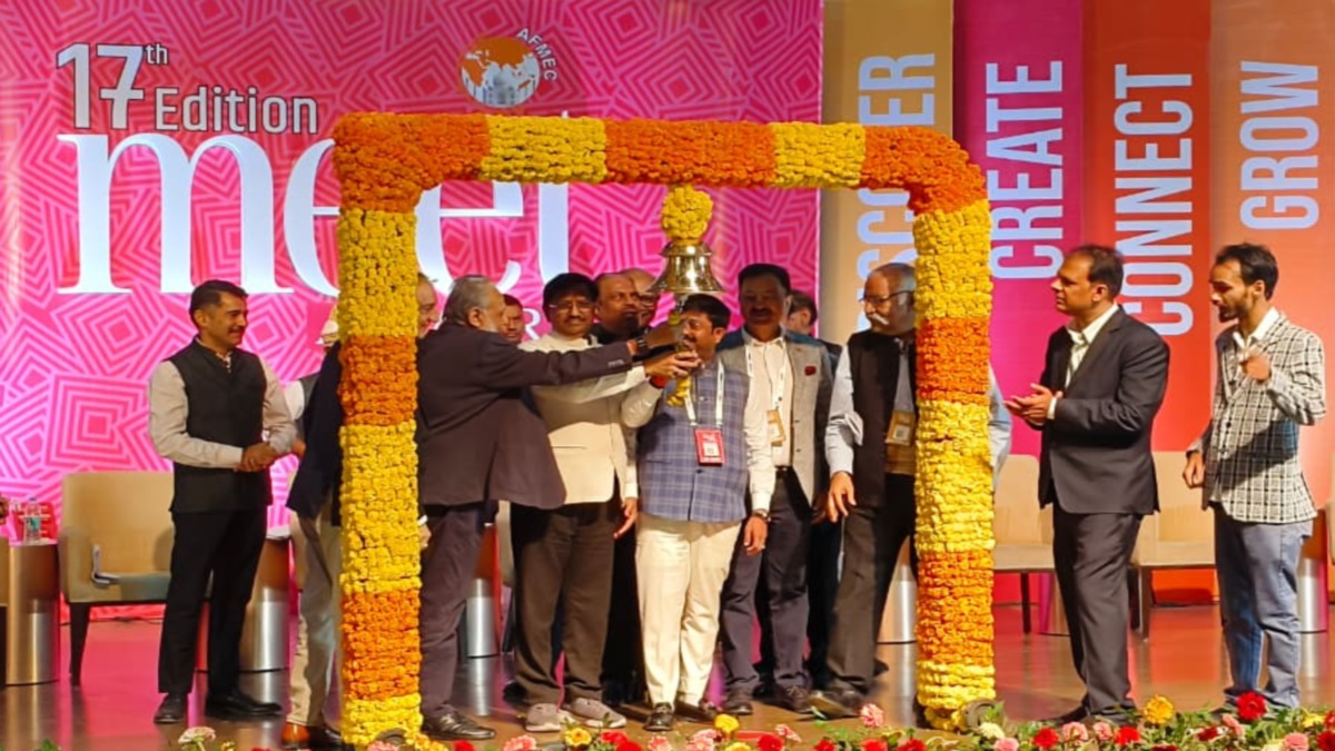 up state minister nand gopal nandi inaugurated meet at agra 2025 fair of footwear and leather