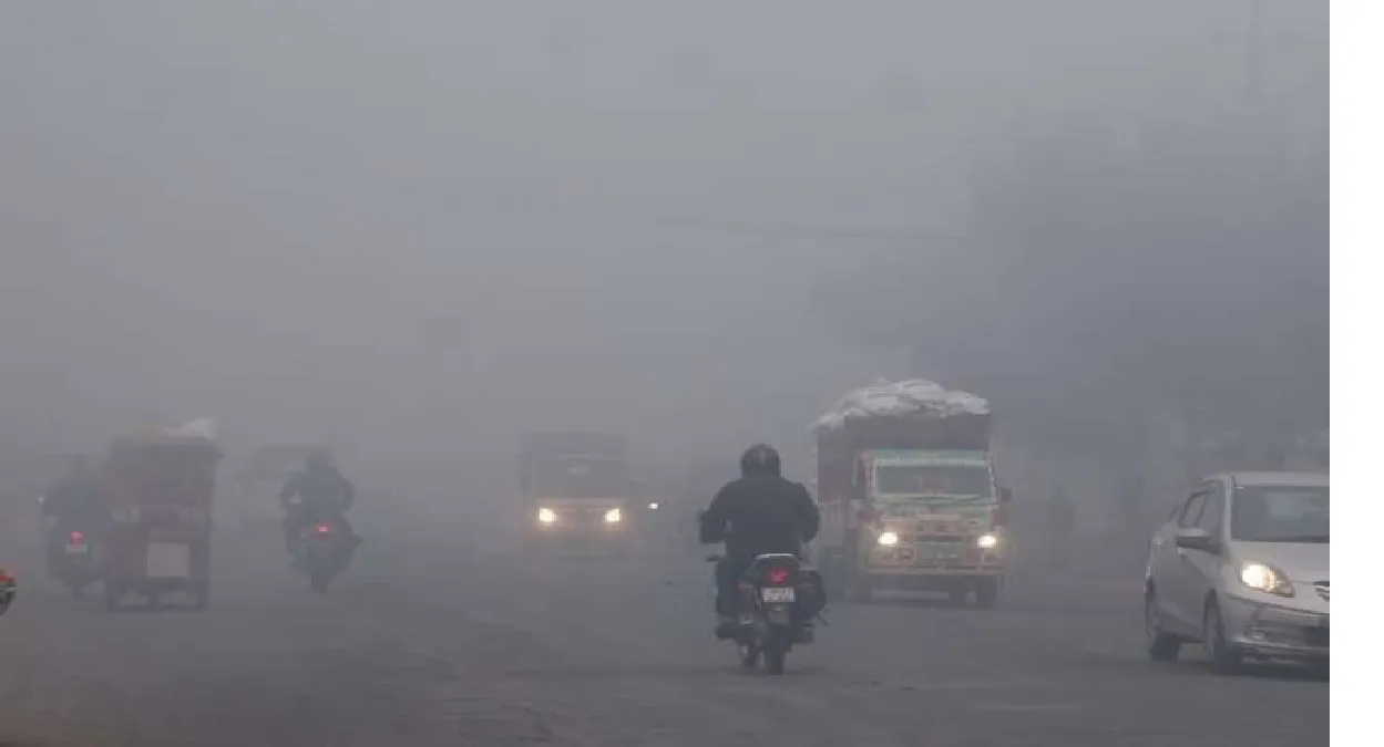 https://www.jagranimages.com/images/2025/11/07/article/image/Ranchi-cold-and-fog-1762497964365.jpg
