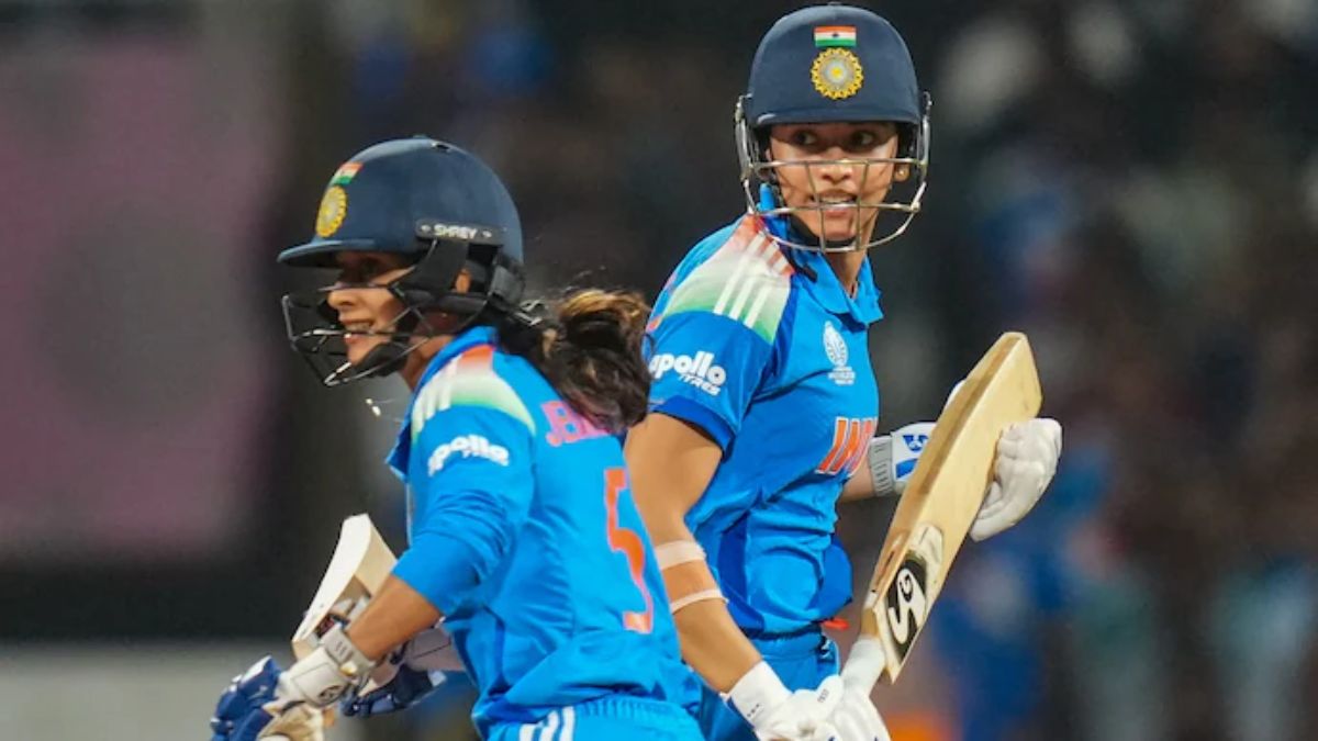 maharashtra govt felicitates smriti mandhana jemimah rodrigues and radha yadav with cash reward