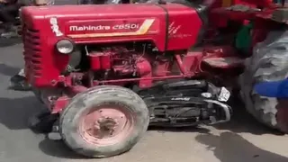 बाइक ट्रैक्टर की टक्कर में अधेड़ की मौत
