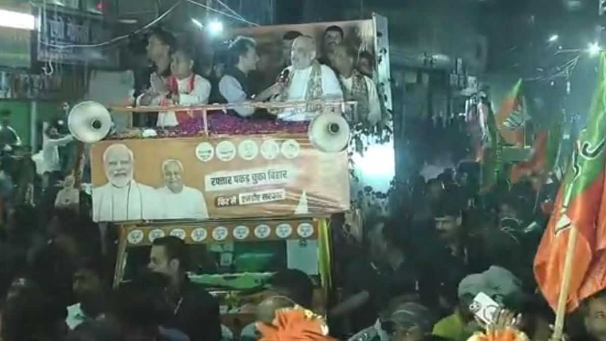 bihar assembly election 2025 live pm modi nitish kumar tejashwi lead massive campaign ahead of phase 2 voting news updates lb