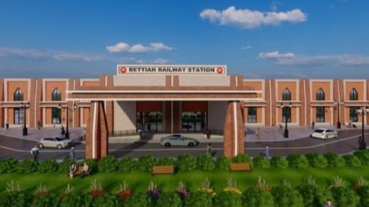 now instead of bettiah raj bhavan the railway station building will have an airport look