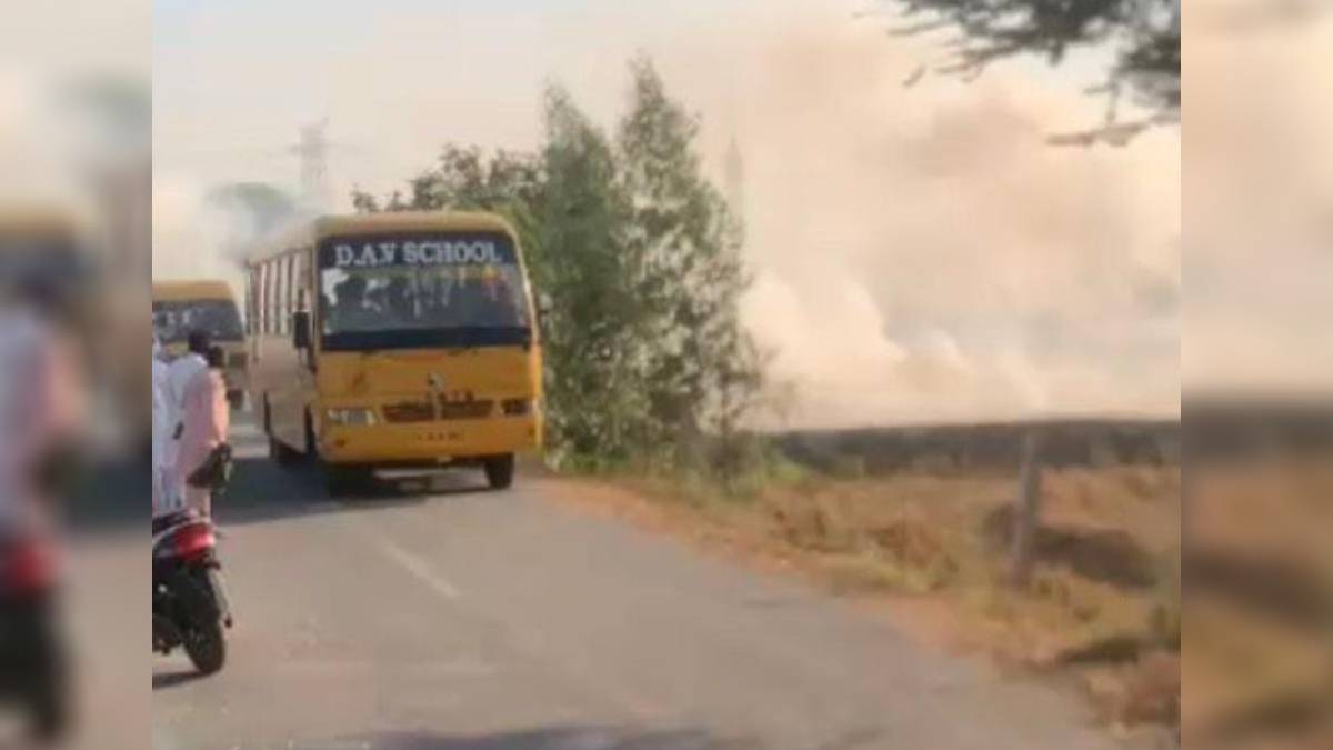 school van carrying children trapped in smoke case filed against 6 farmers including a woman for burning stubble