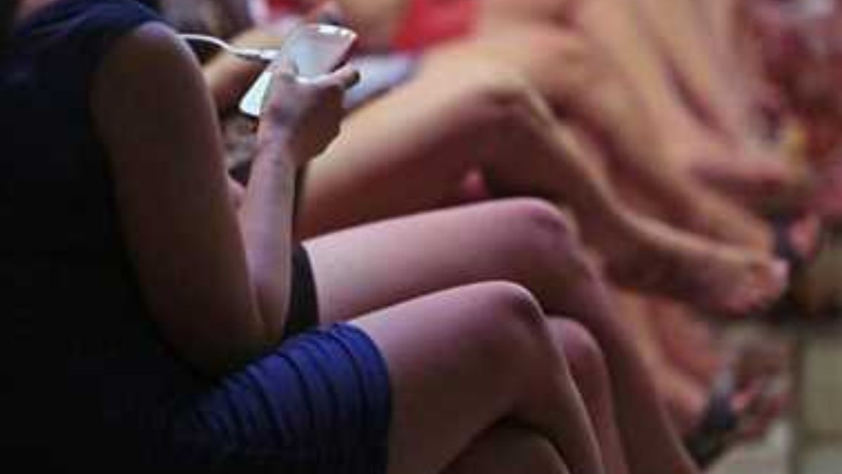 shahjahanpur sex racket busted near police station