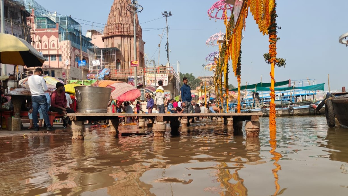 rising ganga water level reaches dashashwamedh ghat in varanasi