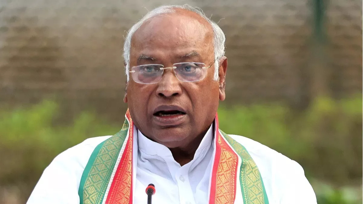 kharge slams bjprss over vande mataram accusation of neglecting national song