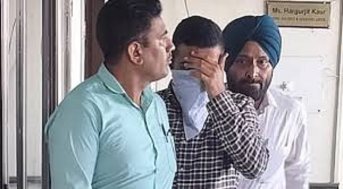 suspended dig bhullars middleman a millionaire cbi probe reveals crores