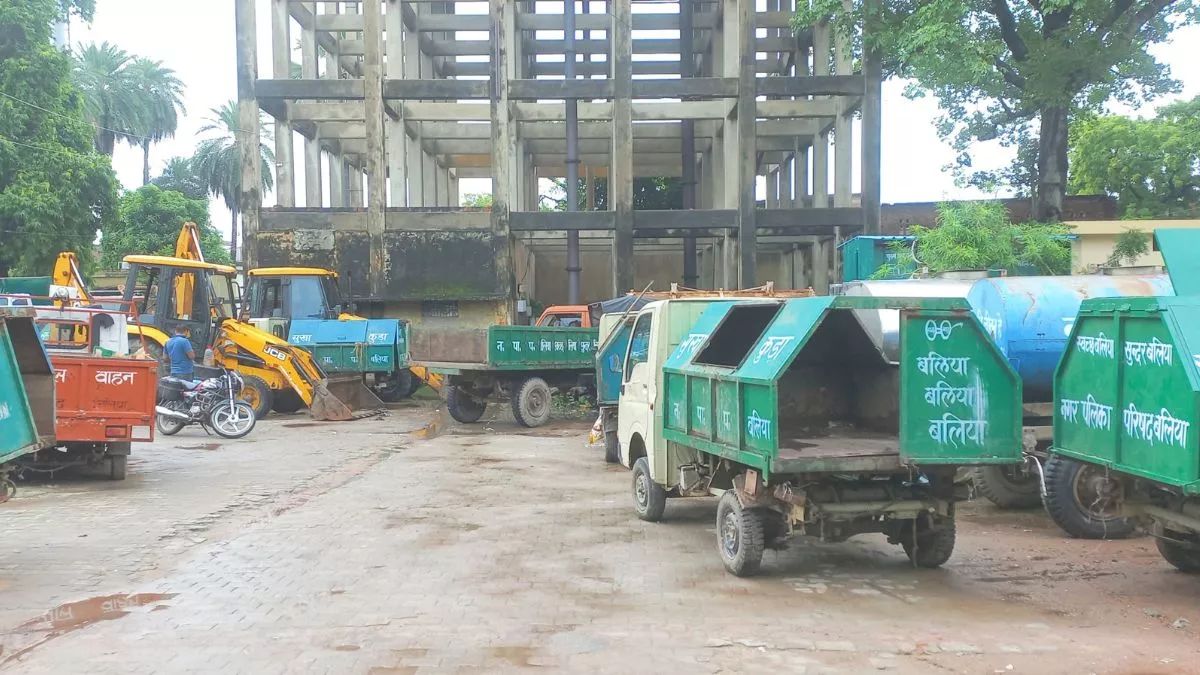 kanpur mini truck theft solved via upi payment arrests made