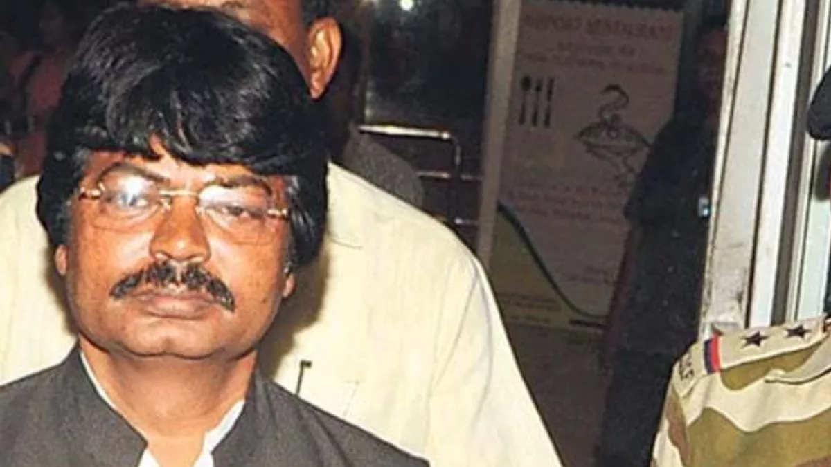 exminister yogendra sao 7 recorded in illegal arms case