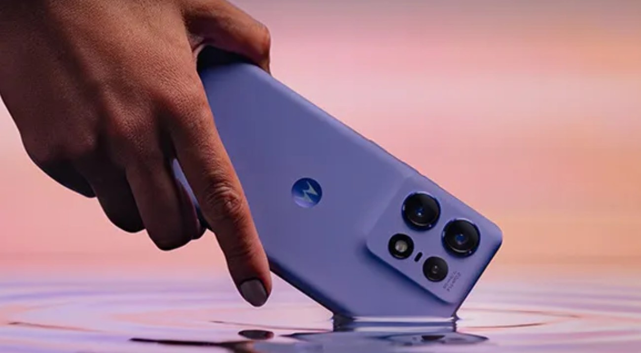 motorola edge 50 pro price drops on amazon check deal