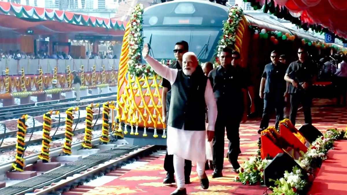 4 new vande bharat trains route stations will connect 7 states amid pm modi varanasi tour