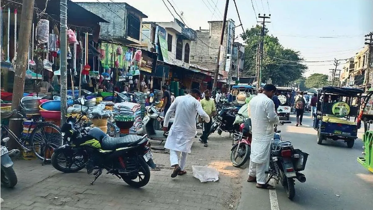 अतिक्रमण से सिकुड़ती सड़कें, कराहते राहगीर, बेपरवाह सिस्टम
