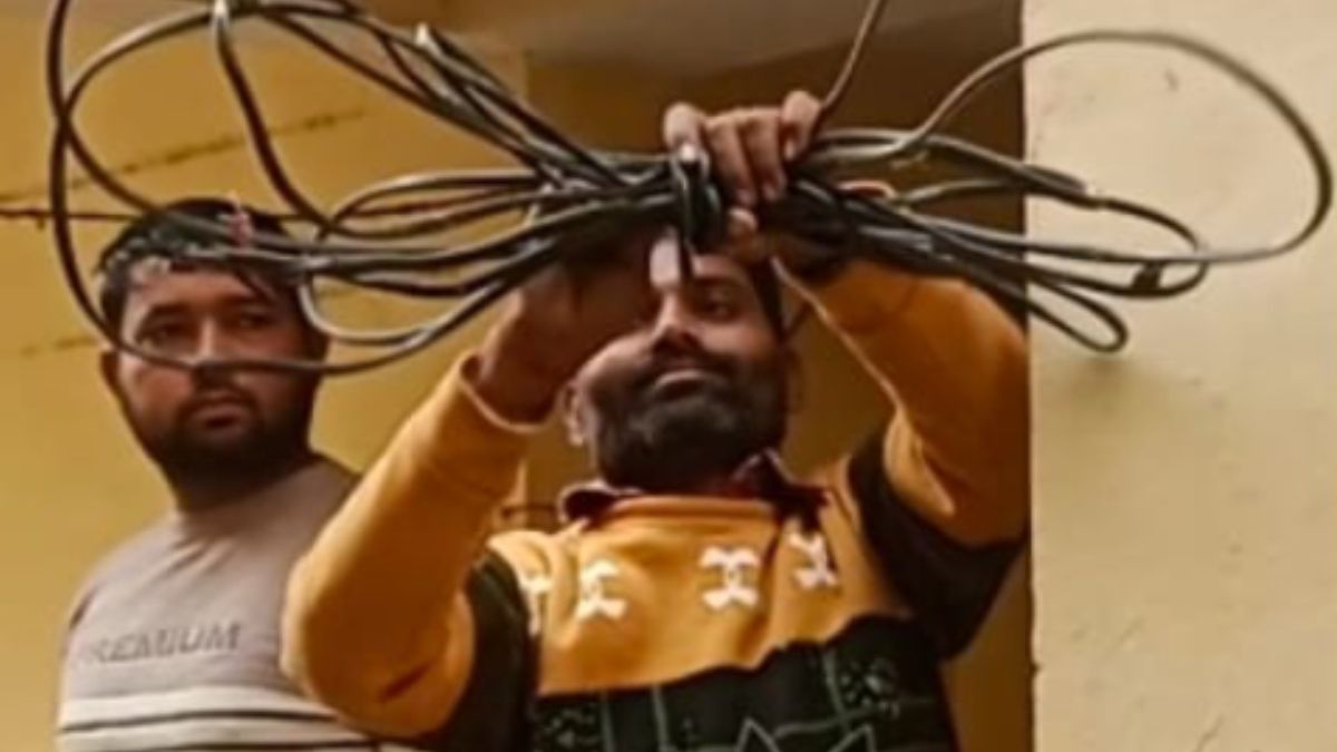 sdm acts against electricity theft orders smart meter installation