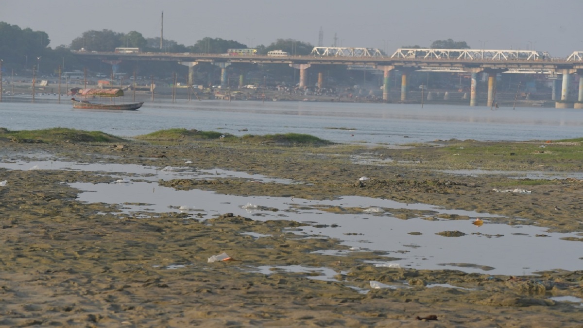 prayagraj magh mela work disruption due to ganga and yamuna water level rise