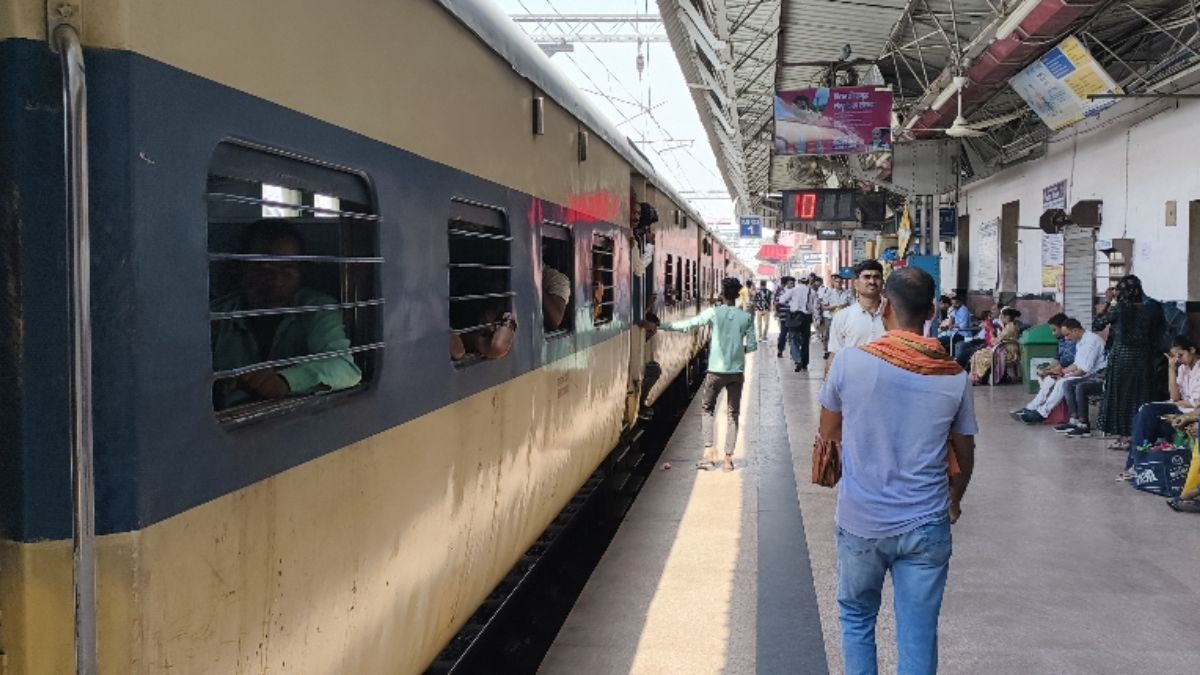 danapur railway division achieves punctuality milestone 93 percent express trains on time