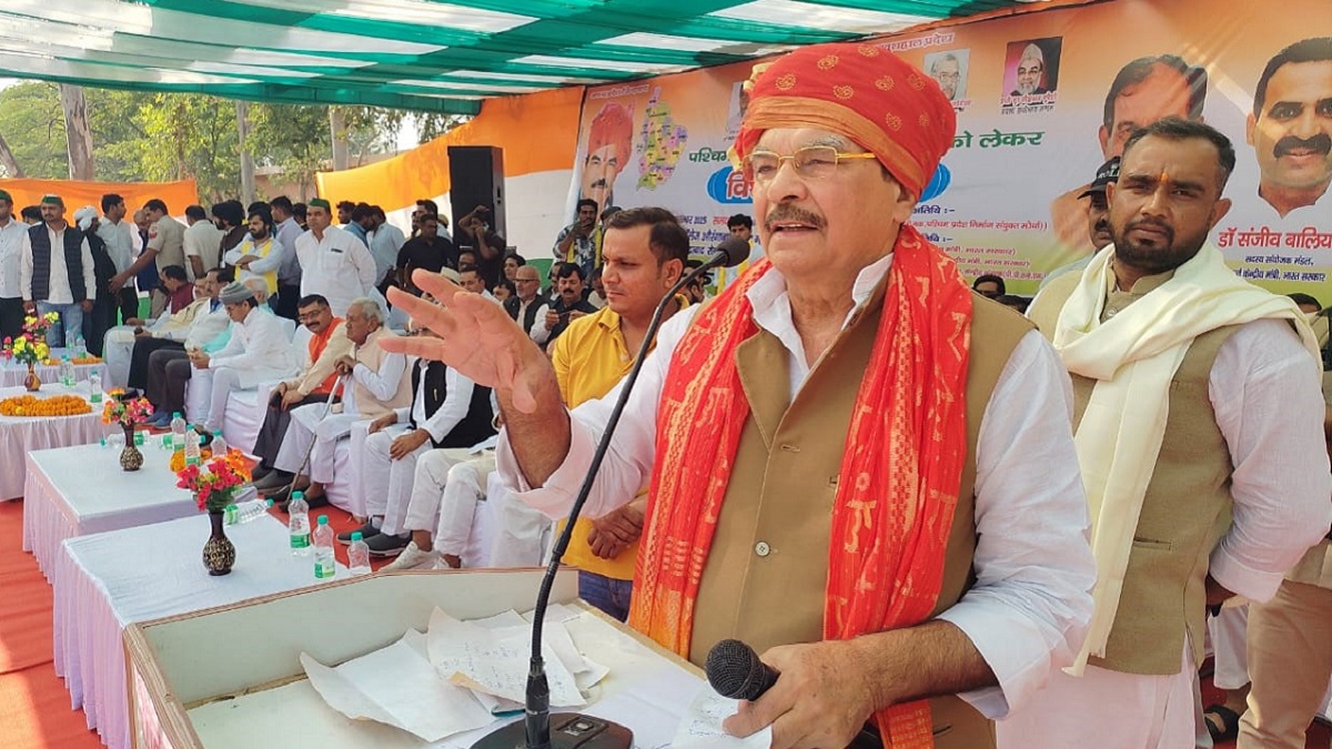 dp yadav backs separate state for western up for economic growth