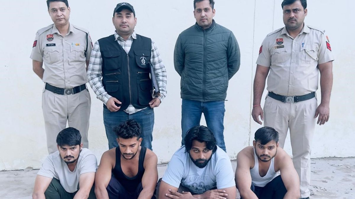 gurugram extortion for car wash leads to seven arrests