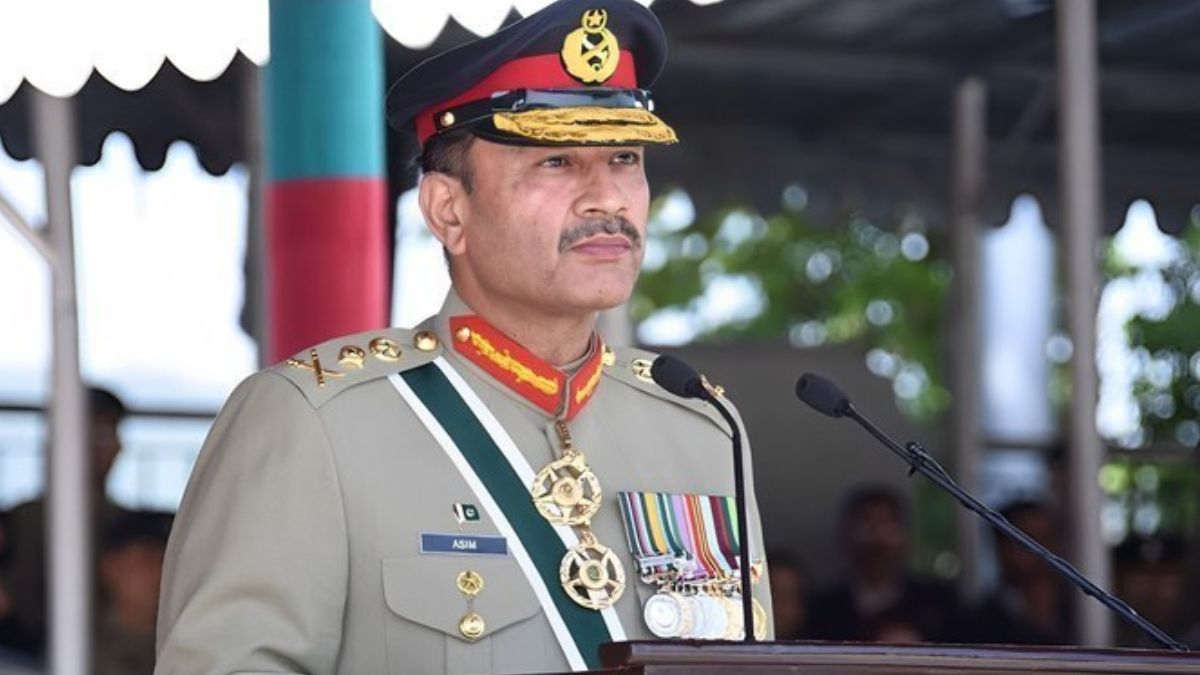 general munirs power in pakistan more control than shehbaz