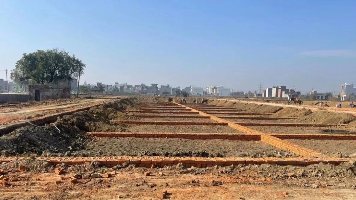 yeida land acquisition 2500 farmers await plots for development projects