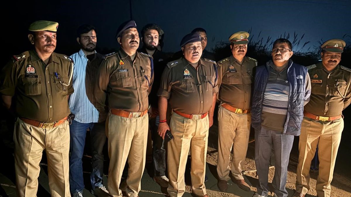 police nab 3 including wanted criminal after encounter