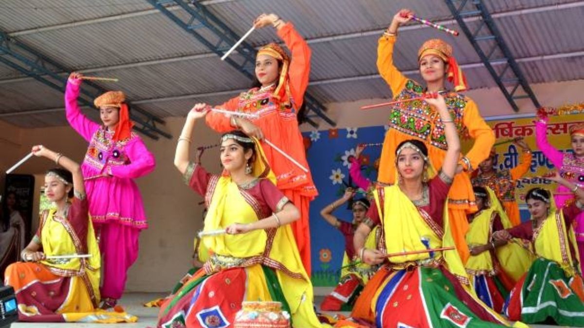 uttar pradesh artists to showcase culture at bharat parv 2025