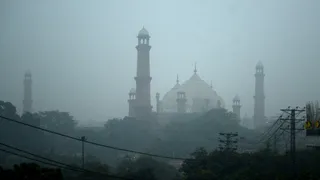लाहौर में प्रदूषण का कहर। फोटो- रायटर्स