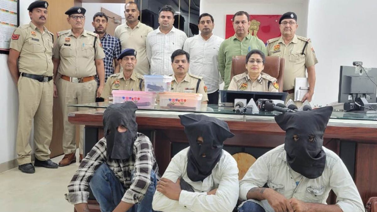 bahadurgarh three arrested in durga colony firing case