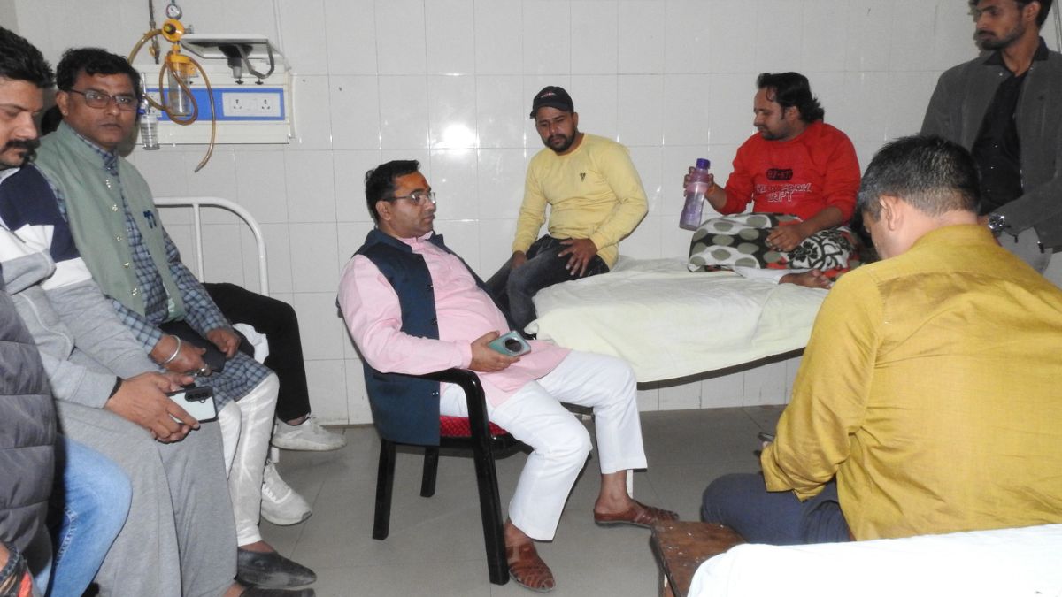 vhp leader action devendra singh som warns of protest