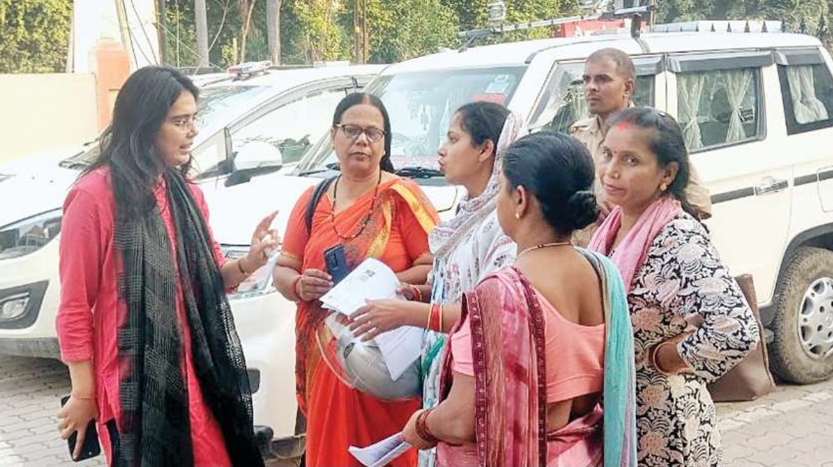 sir counting forms reached the homes of 52000 voters in varanasi