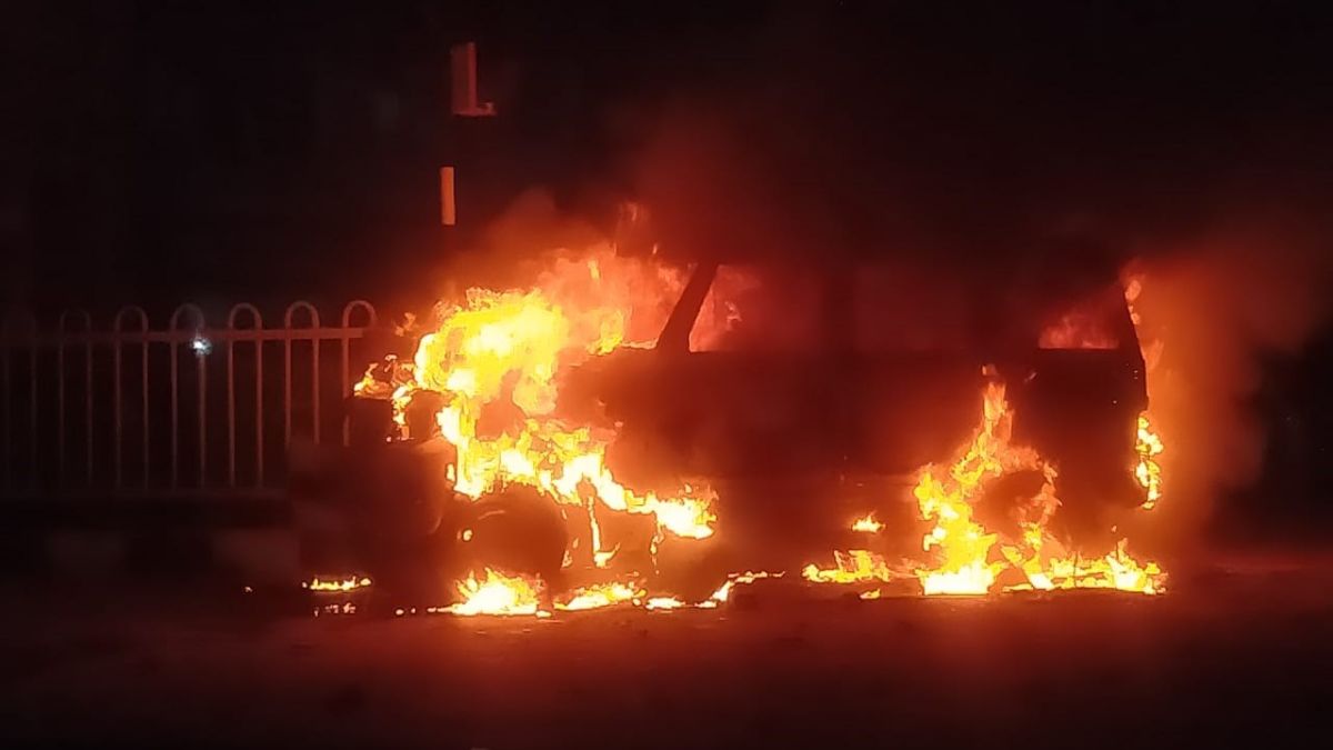 mob violence erupts in gopalganj after death rumor