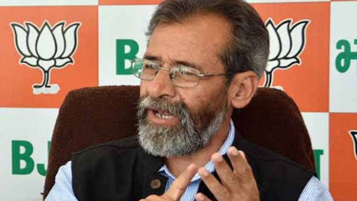 bjp workers opened a front against bjp mla munna singh chauhan