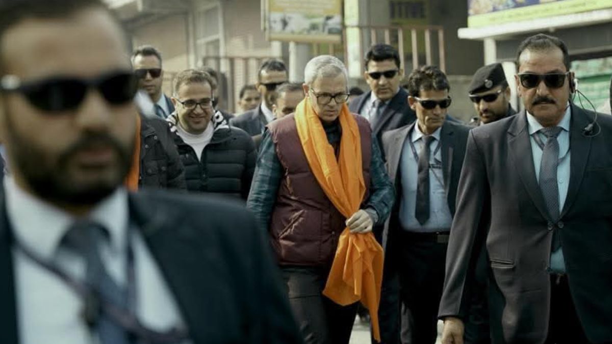 mehbooba mufti connivance with the bjp removed articles 370 and 35 cm omar questions why did you do this