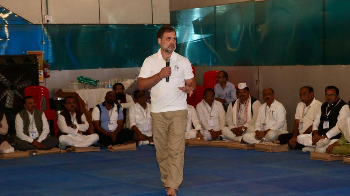 rahul gandhi punished for lateness push ups at congress event