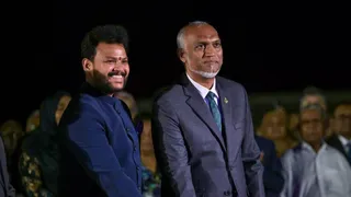 हवाई अड्डे का उद्घाटन करते उड्डयन मंत्री नायडू और राष्ट्रपति मोइज्जू