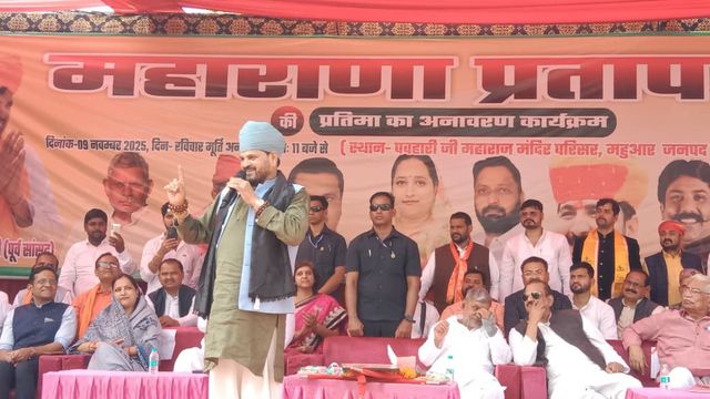 'अयोध्या न कभी पराधीन हुई न ही चित्तौड़', ब्रजभूषण बोले- यहां के राजाओं ने कभी नहीं मानी हार
