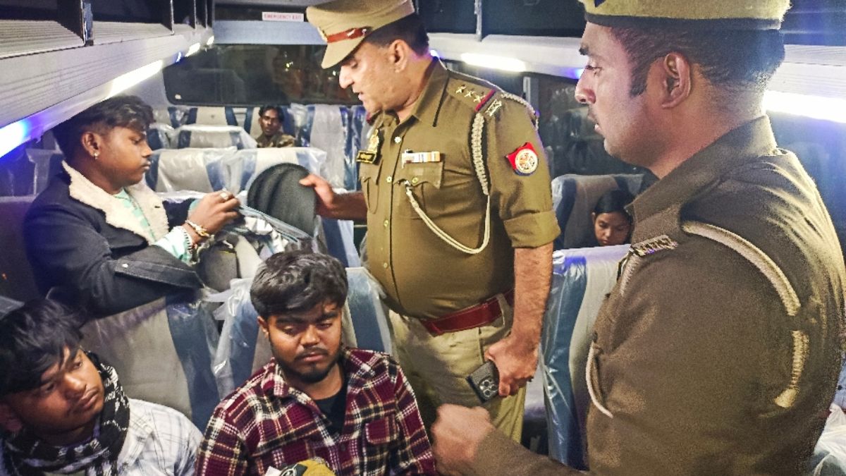 hamirpur police alert after delhi blast checking in buses and hotels