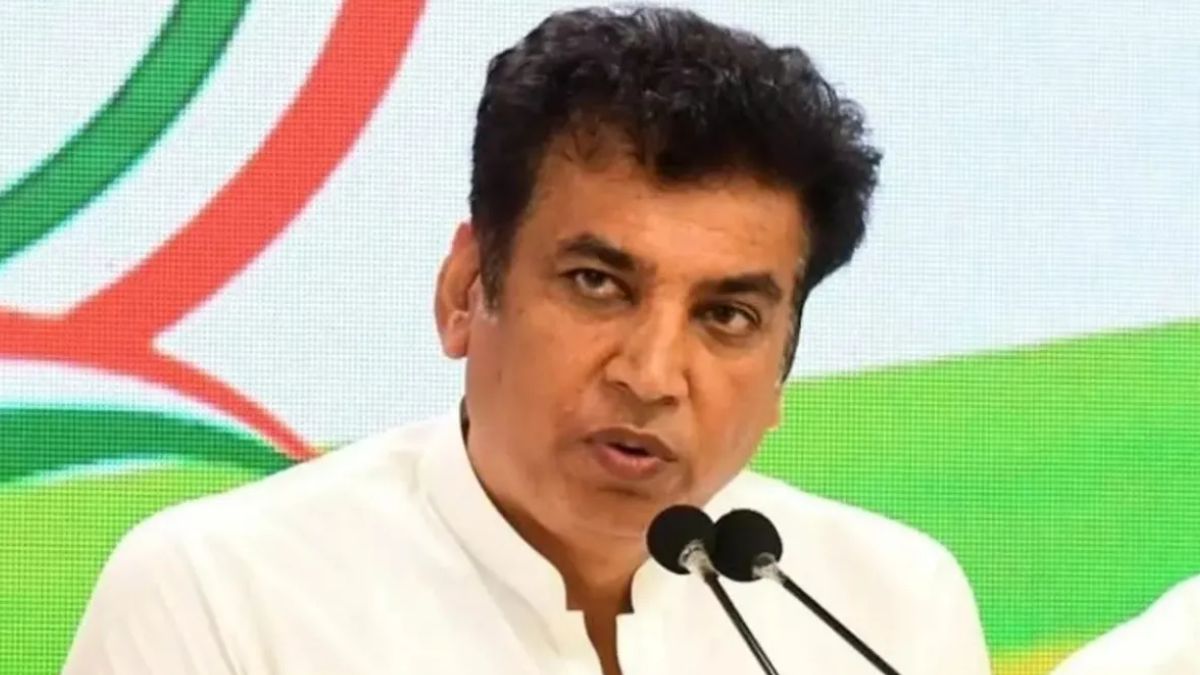 congress fields candidates for 12 mcd wards victory claim