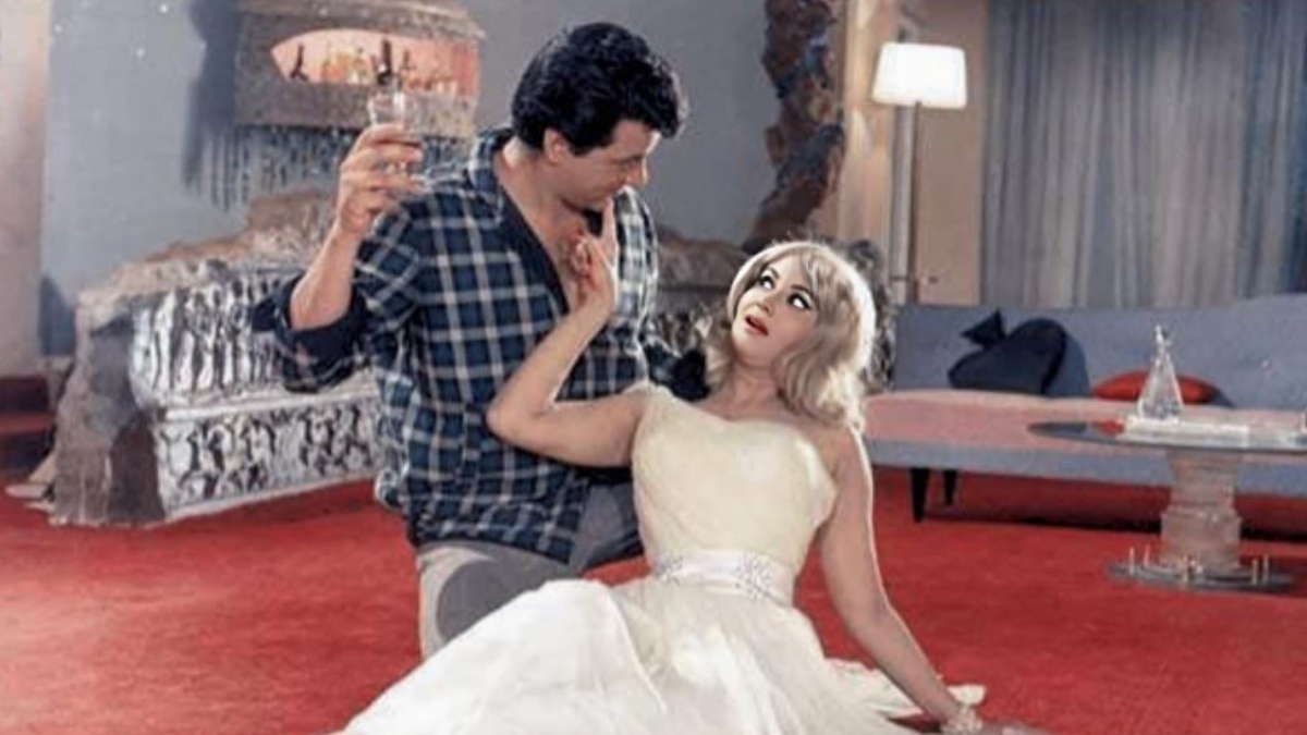 dharmendra superhit movie phool aur patthar silver jubilee after running 50 years in cinemas