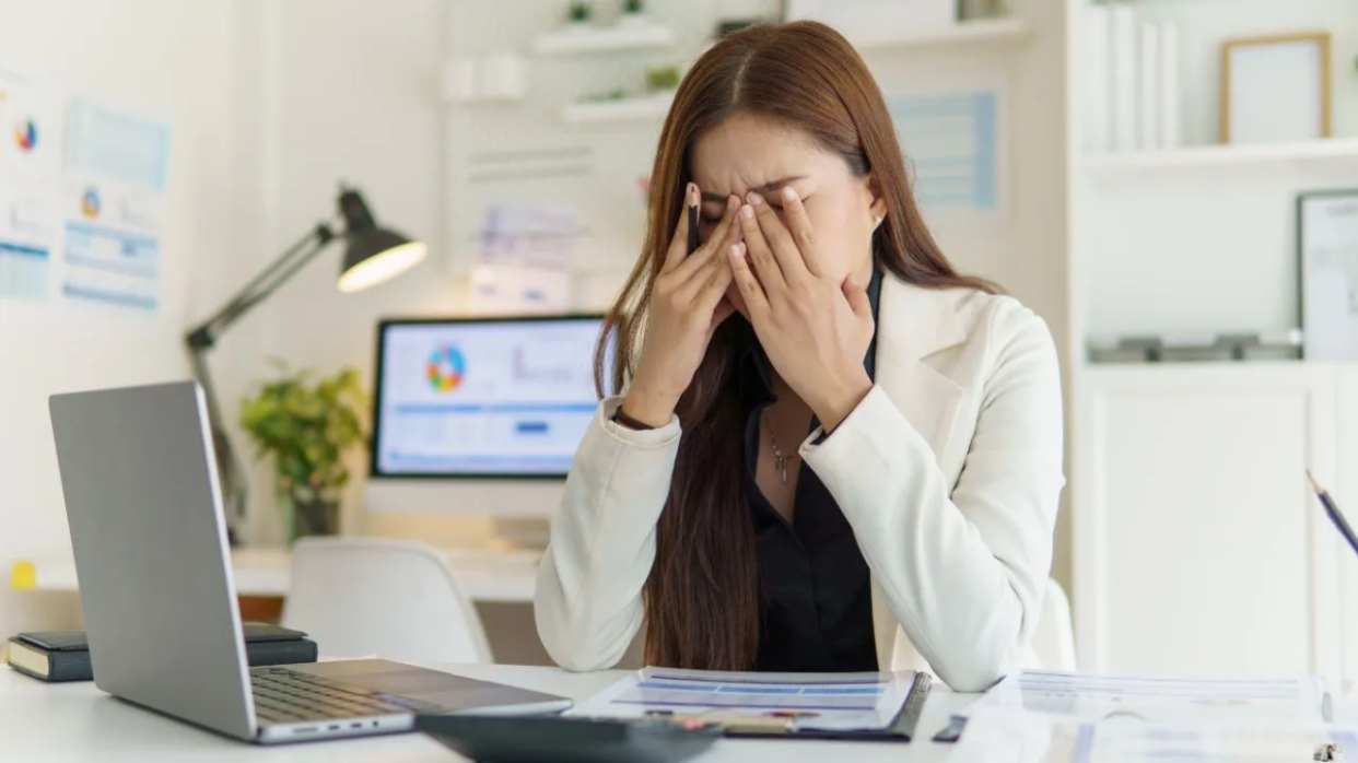 hr sends termination notice to all employees including ceo accidentally users reacts