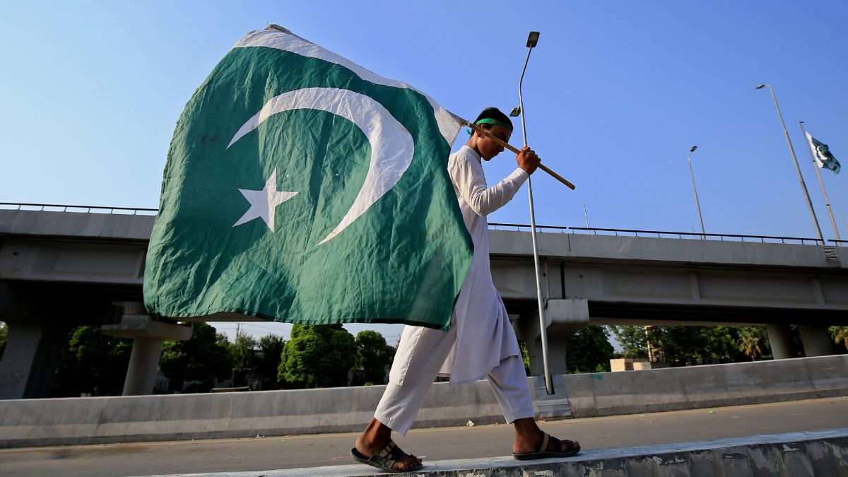 police constable murdered inside mosque in khyber pakhtunkhwa know detail