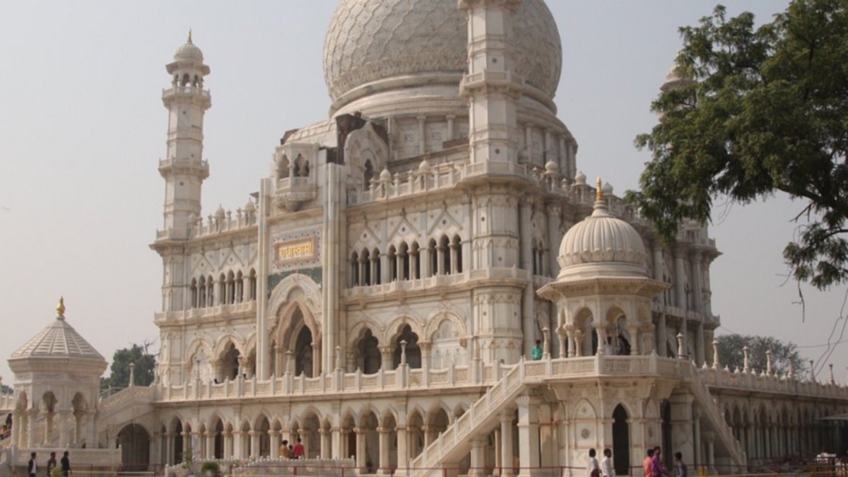 radha swami samadh attraction for tourist and followers of satsang sabha agra