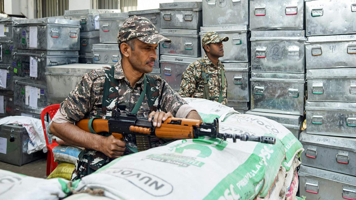 bihar chunav strong room security inspection report to ceo