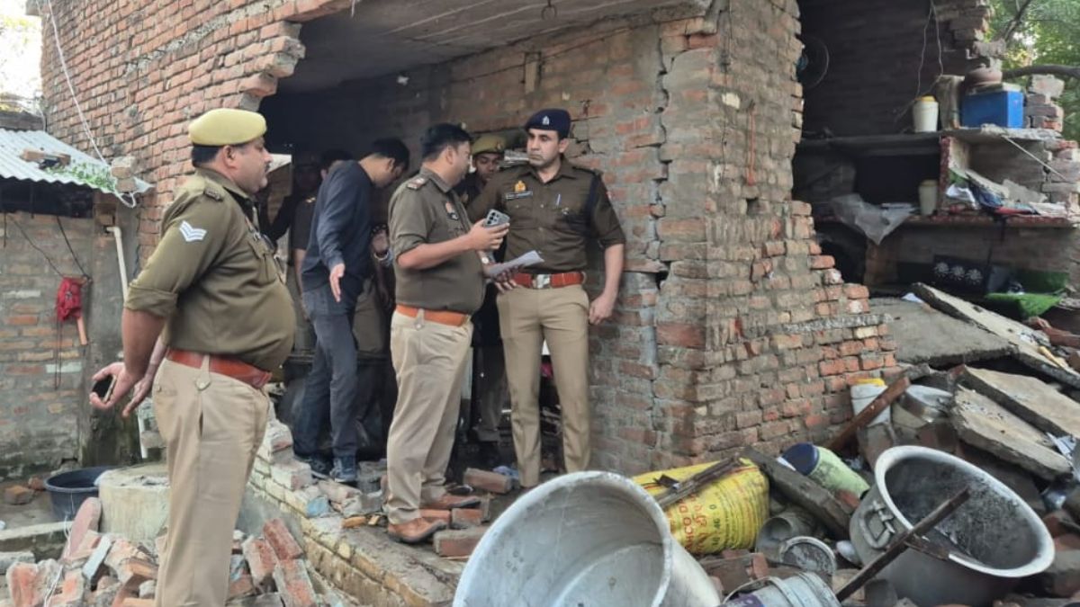 firozabad fire broke out in a firecracker kept in the house causing an explosion one dead anuj chaudhary investigate