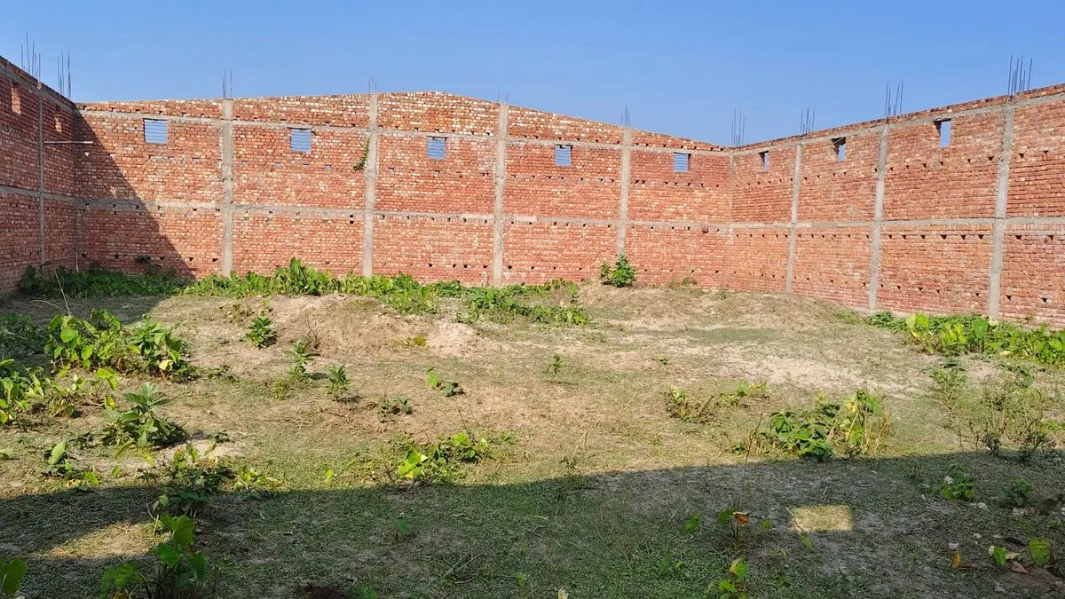 बेगूसराय के सोनमा पैक्स गोदाम निर्माण में भारी अनियमितताएं, विभागीय निर्देशों का उल्लंघन