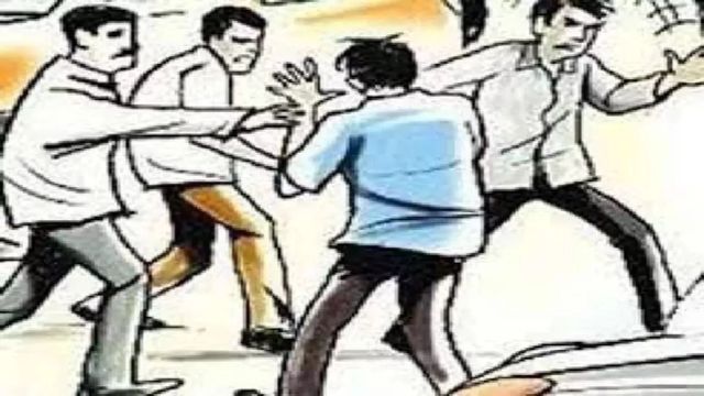 महागठबंधन की जगह जदयू को दिया वोट, तो परिवार पर लाठी-डंडों से हमला, 17 पर FIR
